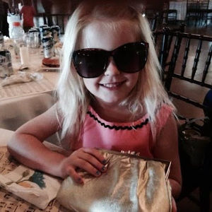 Meet your Posher, Ava